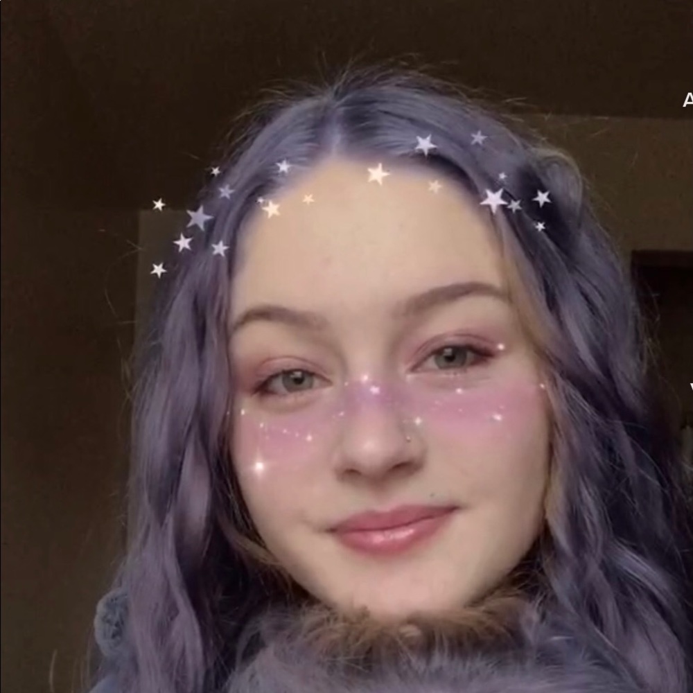 Meet your Posher, Dakota